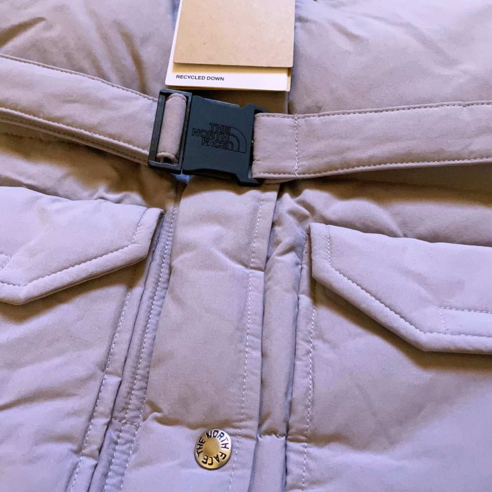 The North Face Long Quilted Puffer Coat in Light Gray - Picture 5 of 12